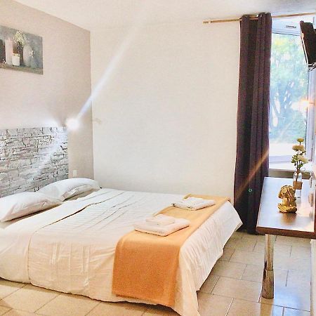 Confortel Avignon Tgv Otel Dış mekan fotoğraf